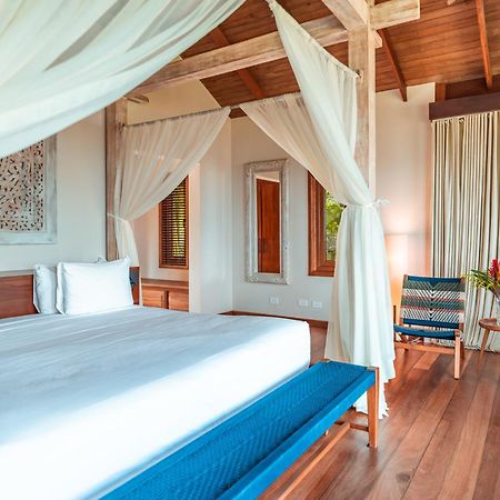 La Coralina Island House Hotel Bocas Town Exterior photo