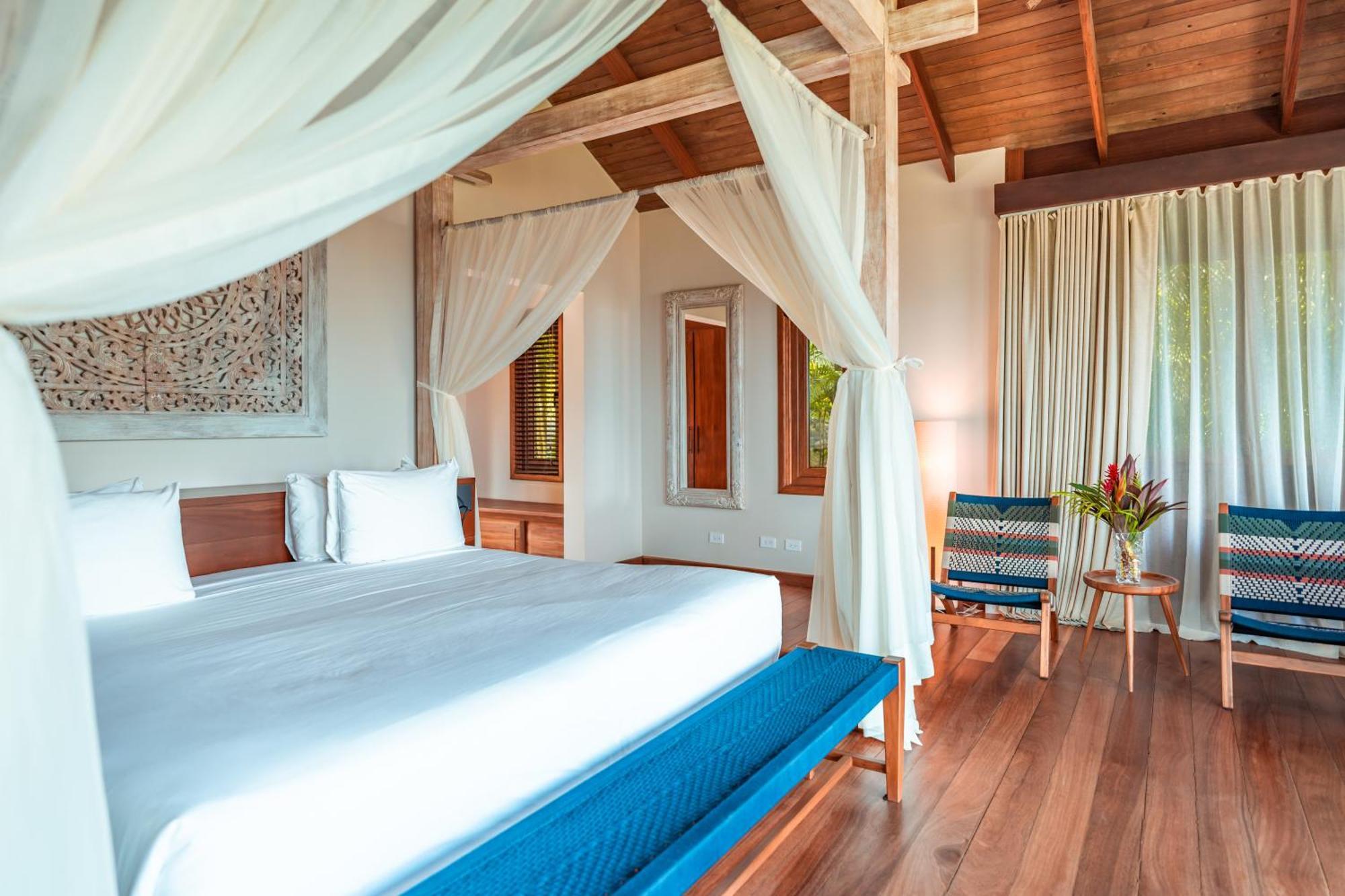 La Coralina Island House Hotel Bocas Town Exterior photo